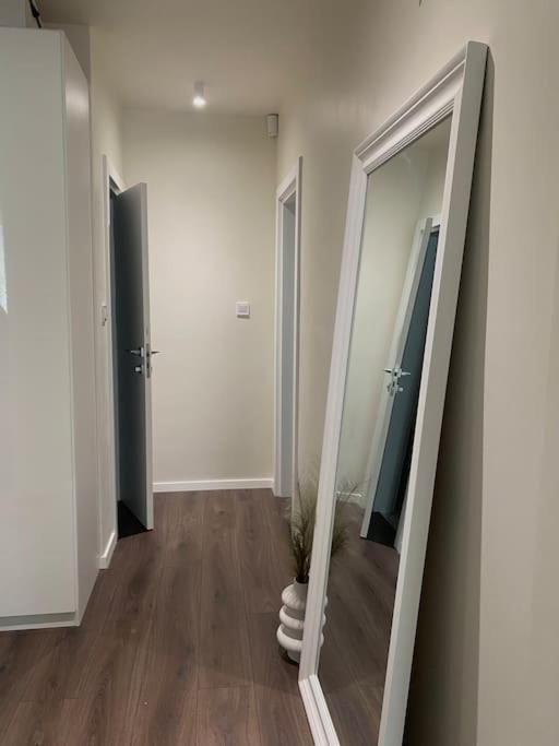 New Luxury Furnished Apartment - Beach, Varna Center & Fast Wi-Fi エクステリア 写真