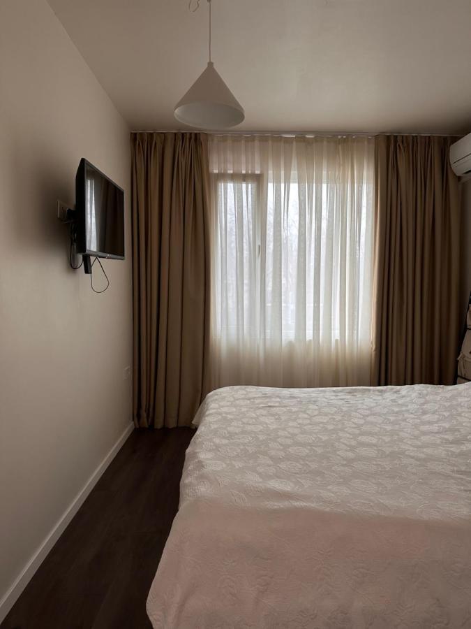 New Luxury Furnished Apartment - Beach, Varna Center & Fast Wi-Fi エクステリア 写真
