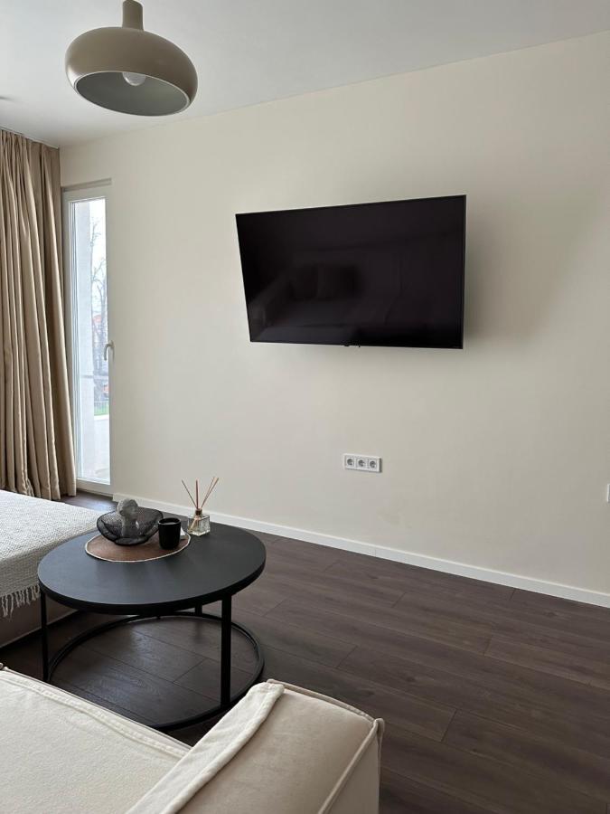 New Luxury Furnished Apartment - Beach, Varna Center & Fast Wi-Fi エクステリア 写真