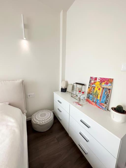 New Luxury Furnished Apartment - Beach, Varna Center & Fast Wi-Fi エクステリア 写真