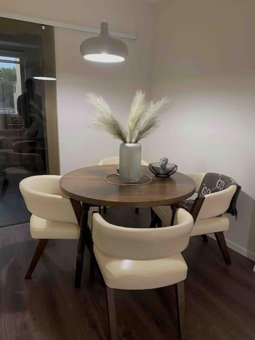New Luxury Furnished Apartment - Beach, Varna Center & Fast Wi-Fi エクステリア 写真