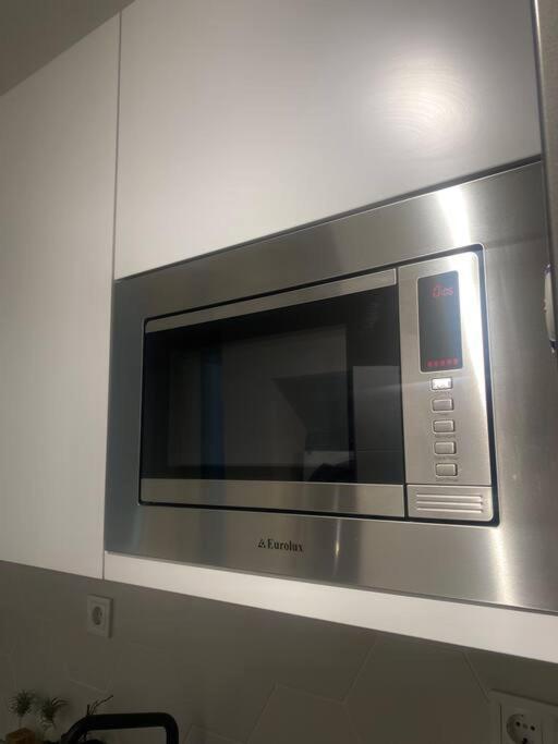 New Luxury Furnished Apartment - Beach, Varna Center & Fast Wi-Fi エクステリア 写真